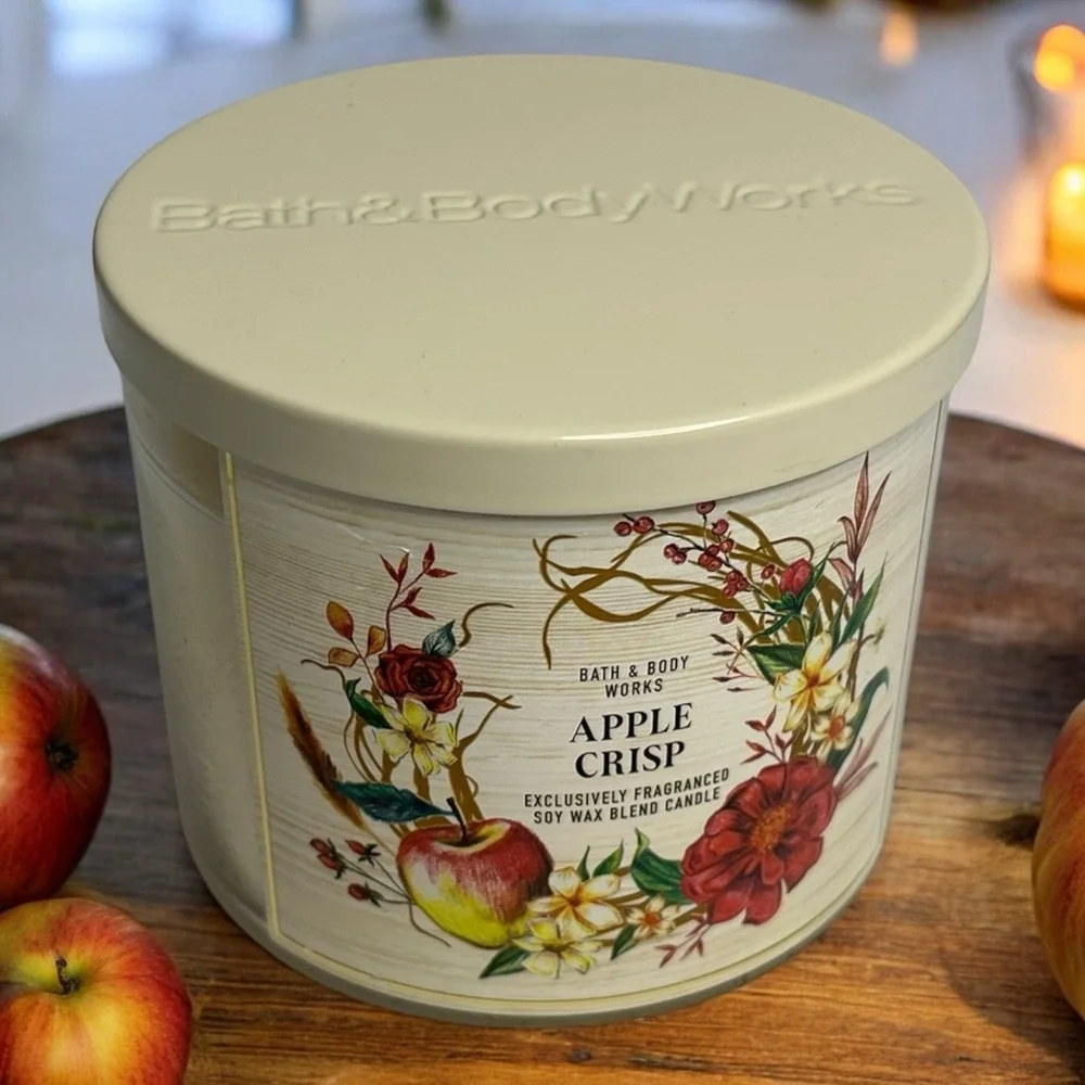 Bath & Body Works Apple Crisp 3 Wick Scented Candle 14.5oz lid Autumn Fall *READ